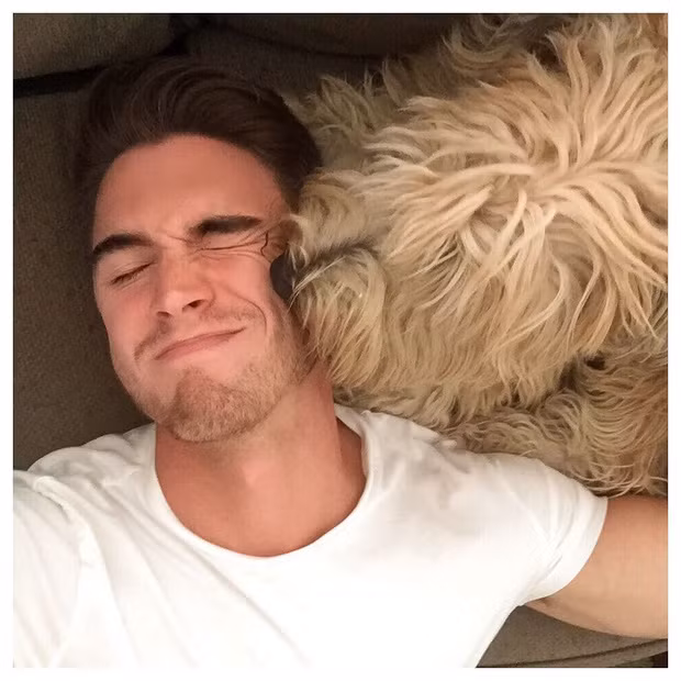 Đẹp trai, yêu động vật, Daniels là mẫu hình tượng đàn ông mà nhiều chị em kiếm tìm.