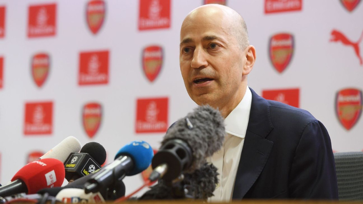 Sau những tin đồn, Giám đốc điều hành Ivan Gazidis đã chính thức tuyên bố chia tay Arsenal, điểm đến tiếp theo của ông là AC Milan.
