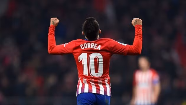 Theo nguồn tin từ Sky Italia, AC Milan và tiền đạo thuộc biên chế Atletico Madrid, Angel Correa đã hoàn tất mọi thỏa thuận cá nhân. Ngôi sao người Argentina muốn tìm kiếm những thử thách mới sau khoảng thời gian 4 năm thi đấu cho đội chủ sân Wanda Metropolitano.