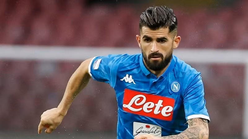 Bất chấp lời mời gọi đến từ Tottenham, Elseid Hysaj đang cân nhắc ý định tiếp tục gắn bó với Napoli thêm 1 mùa giải nữa.