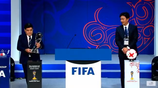 Chiều ngày 15/3/2017 lễ bốc thăm chia bảng giải World Cup U20 đã được diễn ra tại nước chủ nhà Hàn Quốc. Với việc ĐT U20 Việt Nam đã xuất sắc vượt qua vòng loại để có mặt tại giải đấu này nên nó được sự quan tâm đặc biệt từ NHM bóng đá nước nhà. Ảnh trong bài: VFF.