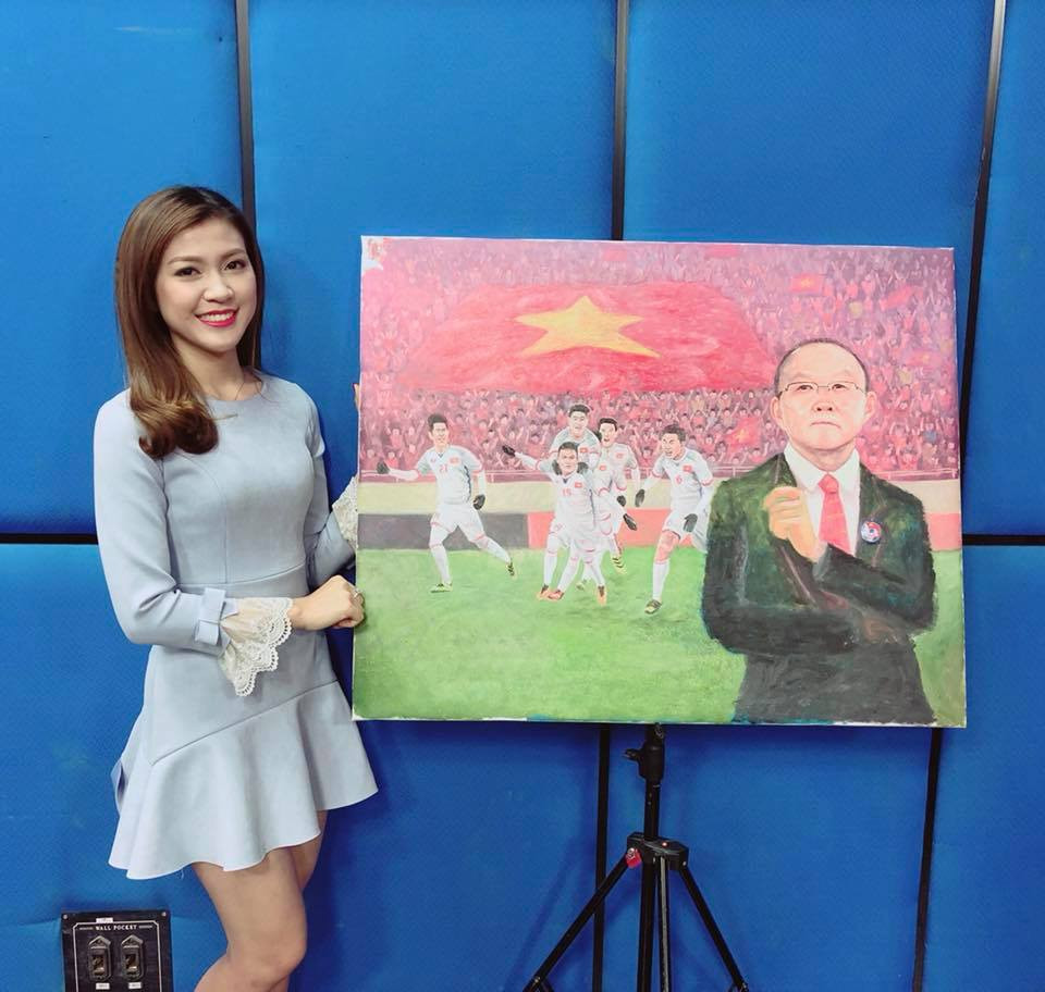 Thu Hằng sở hữu sở hữu nhan sắc sánh ngang các hoa hậu. Hiện cô là một trong những mỹ nhân nổi bật của kênh truyền hình K+, chuyên dẫn các chương trình liên quan tới thể thao.