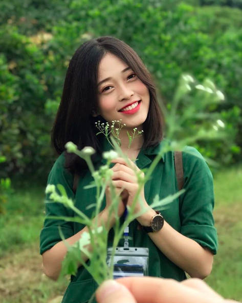 Sở hữu nhan sắc vô cùng nổi bật và hình thể quyến rũ, trong suốt hành trình của Hoa hậu Việt Nam 2018, Á hậu Bùi Phương Nga luôn nằm trong số những thí sinh sáng giá nhất.