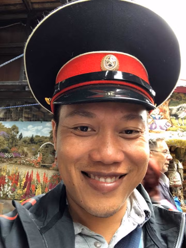 Người Việt Nam khi sang Nga xem World Cup cũng cần tuân thủ các quy định của nước sở tại để tránh phát sinh những vấn đề pháp lý đáng tiếc; ứng xử văn minh, không có các hành vi quá khích làm ảnh hưởng đến hình ảnh của Việt Nam.