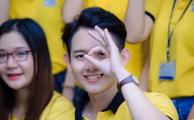 Chang trai Viet noi tieng nho chi mot buc anh