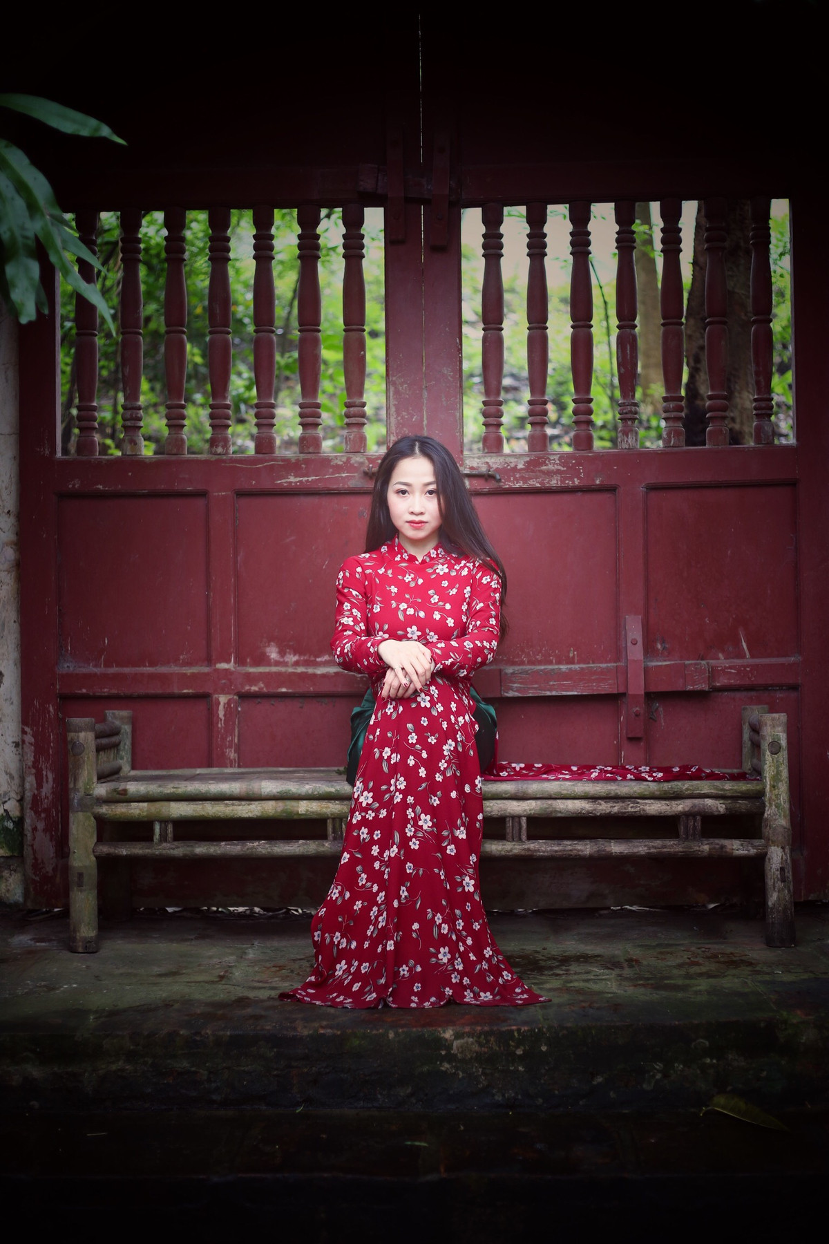 Theo chia sẻ của Ngân Thương, bộ ảnh này là để đánh dấu những ngày tháng đầu tiên bước vào "tuổi băm" của mình. Đặc biệt khi nó được thực hiện bên những người bạn thân nhất của cô và có sự hộ tống của "ông chồng béo" vô cùng chiều chuộng vợ.