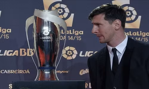 Messi vuot Cris Ronaldo trong giai tien dao hay nhat La Liga