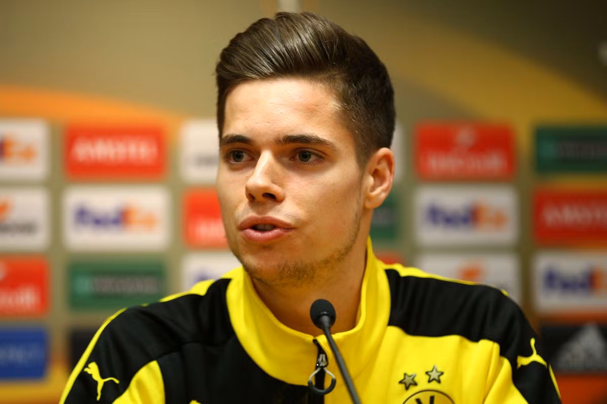 Sau M.U, Arsenal và một số đội bóng lớn khác của châu Âu, Man City đã chính thức gia nhập cuộc đua giành chữ ký của Julian Weigl.