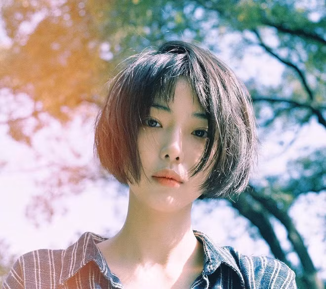 Nguoi dep Han Quoc toc cut lun van khien dan ong me man