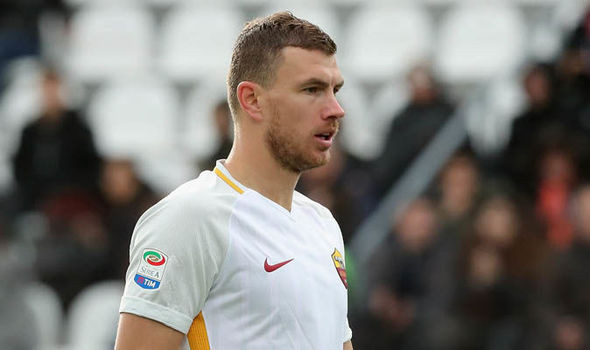 Chuyển nhượng bóng đá từ El Gol Digital cho hay, Chelsea vẫn theo sát Dzeko và sẵn sàng đưa anh về London. Ảnh: El Gol Digital