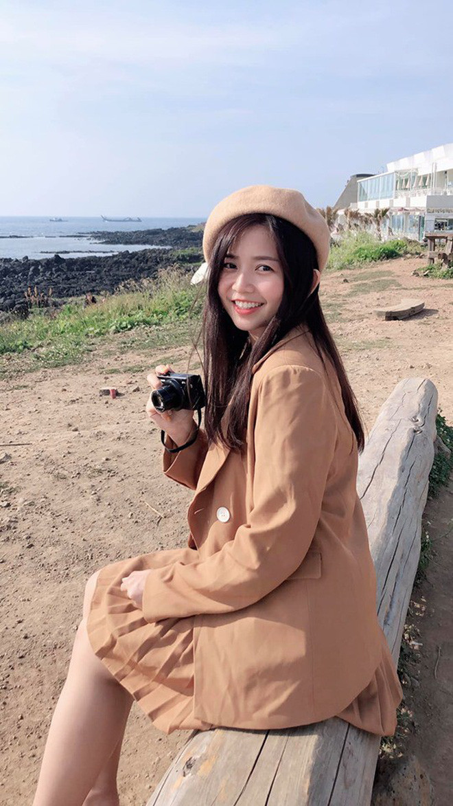 Kết hợp thêm việc chăm chút ăn mặc hơn, Ying của hiện tại trông chẳng thua kém gì các hot girl MXH tại Malaysia.