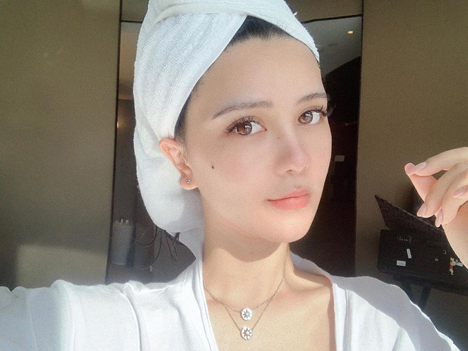 Những bức hình của Cống Nhất luôn nhận được lượng lớn like, share. Cô nàng cũng trở thành thần tượng của nhiều người.