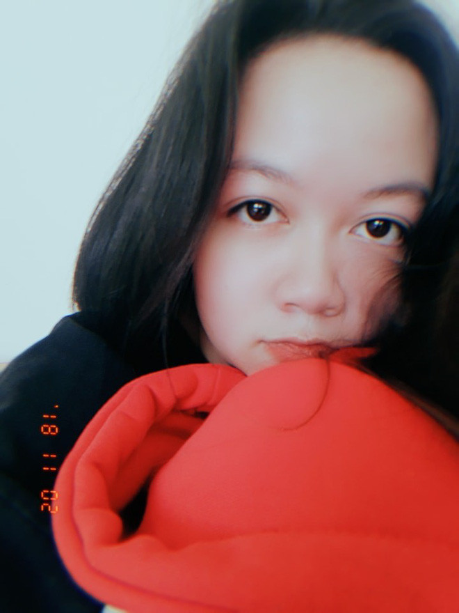 Trán dô đã đáng sợ, lại còn bonus thêm khoản tóc bò liếm, xoáy nọ xoáy kia nữa thì xin chúc mừng, phận làm con gái của bạn gian truân.