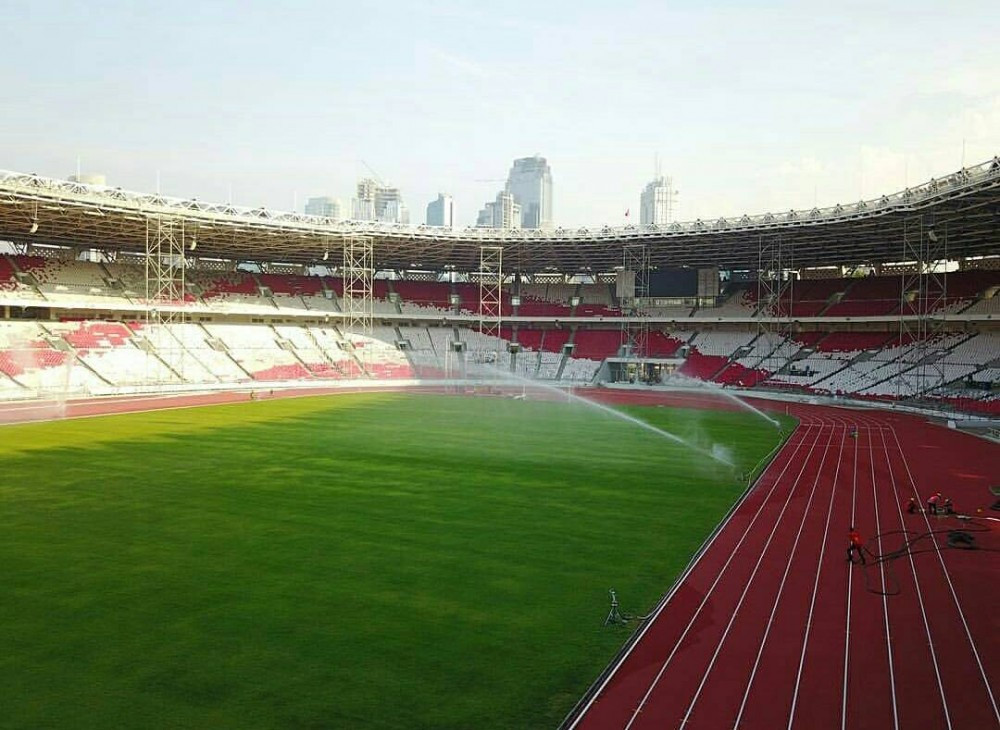 Ở Indonesia đang có 1 làn sóng phản đối Liên đoàn Bóng đá bằng cách khán giả không đến sân. Vậy mà, vẫn có đến 15 nghìn khán giả trung thành đến sân để tiếp sức cho đội nhà đánh bại Timor Leste.