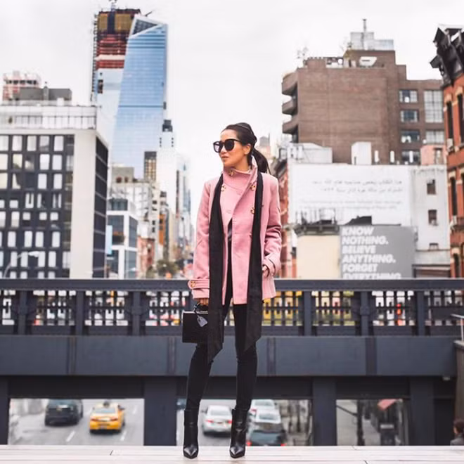 Hiện tại, trang cá nhân Instagram của Wendy Nguyễn đã vượt ngưỡng 1,1 triệu người theo dõi và đó cũng là lời khẳng định đanh thép về sức cuốn hút và sự nổi tiếng của cô nàng gốc Việt này.