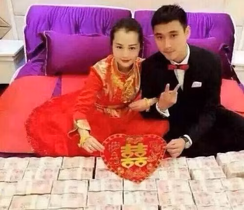 Mỗi một lần xuất hiện đám cưới khủng, cư dân mạng Trung Quốc lại được dịp xôn xao, xuýt xoa, ngưỡng mộ và cả ghen tị,