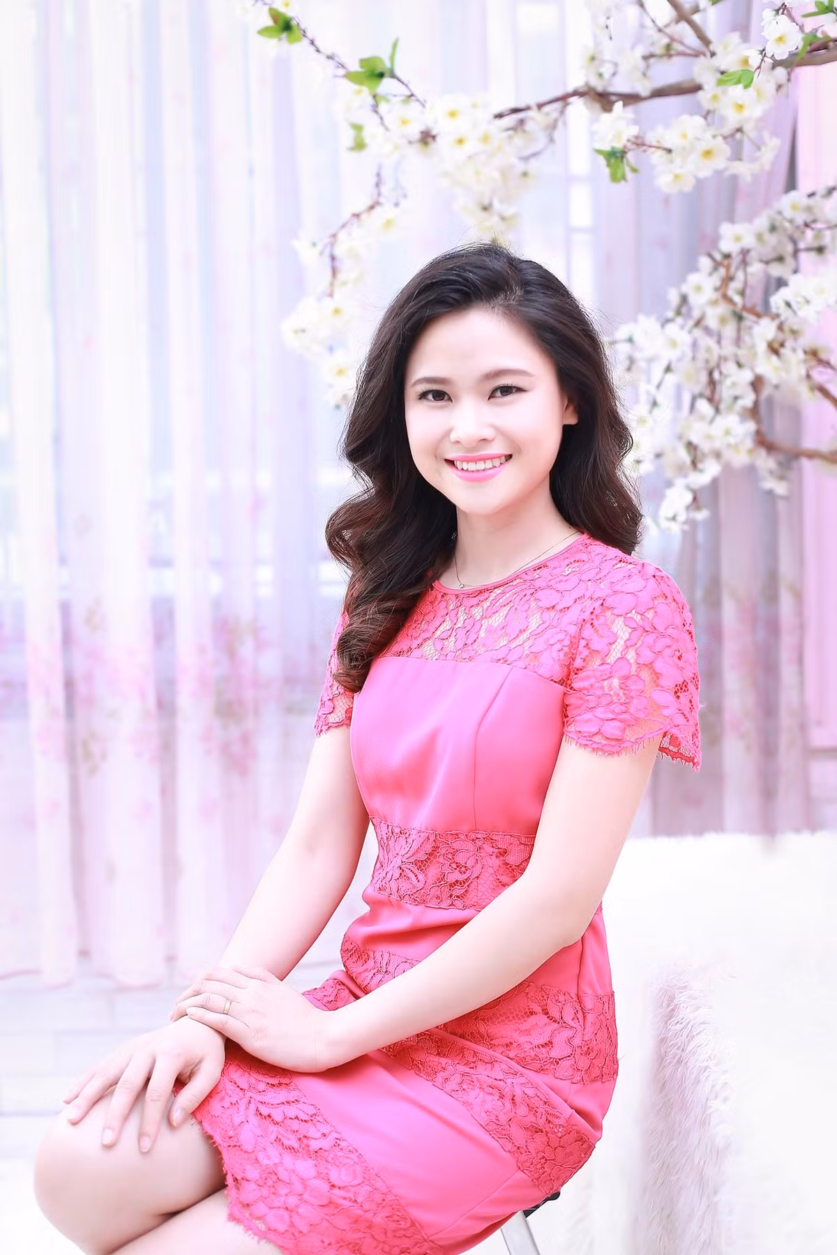 Chân dung bà mẹ trẻ của nhóc tỳ Việt nói tiếng Thái "siêu dễ thương" hút triệu views từ MXH