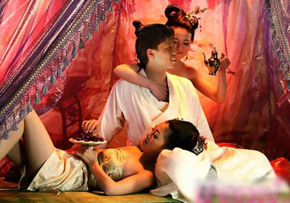 Theo nhận xét của nhiều dân mạng, Xuân Huy đã khéo léo dùng kỹ năng của mình làm cho bức ảnh giống như thật từ góc nhìn thì khó có thể nhận ra đây là một sản phẩm của phần mềm chỉnh ảnh.