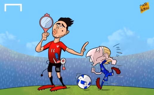 Chỉ vì bận "gương lược", Tufan đã tạo điều kiện cho Luka Modrid ghi một siêu phẩm sau pha vô lê cháy lưới giúp Croatia đánh bại Thổ Nhĩ Kỳ để đi tiếp tại VCK Euro 2016.