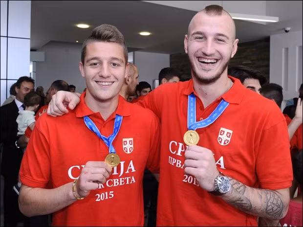 Câu lạc bộ Italia, SPAL đã chính thức có sự bổ sung chất lượng mang tên Milinkovic-Savic.