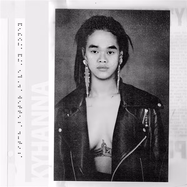 Khi clip này được đăng tải đã thu hút được rất nhiều người chú ý và liên tục chia sẻ một cách chóng mặt.