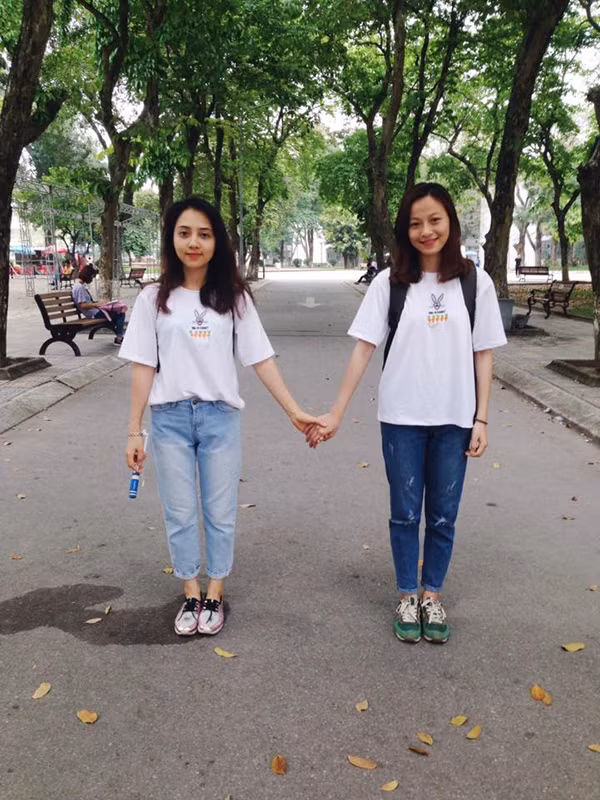 Cuộc sống những ngày qua có đôi chút đảo lộn khi nhận được nhiều lời mời kết bạn, nhiều tin nhắn hỏi thăm và đặc biệt là trở thành chủ đề để dư luận bàn tán.