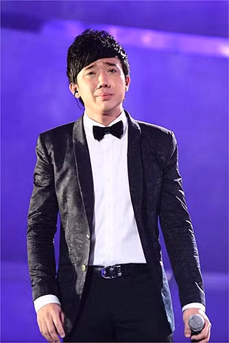 Những màn khóc lóc của MC Trấn Thành Nhung man khoc loc cua MC Tran Thanh