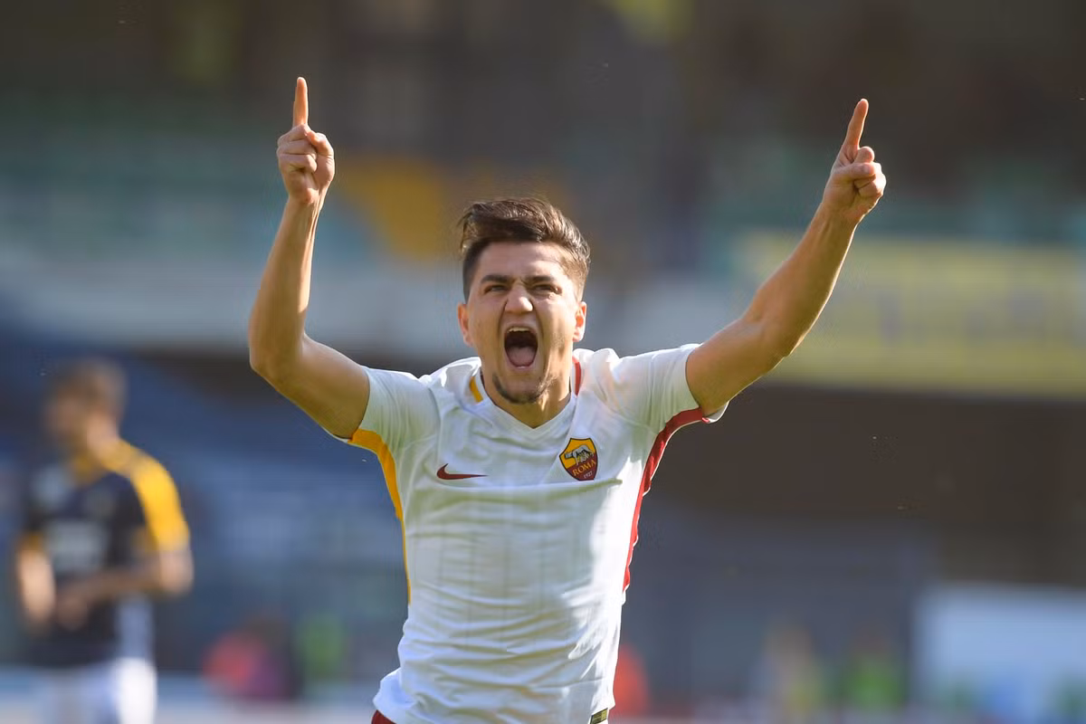 Man City đã bước vào cuộc chạy đua giành chữ ký của tài năng trẻ Cengiz Under đây coi như một đòn phá Mourinho của Pep Guardiola. Ảnh: Calcio