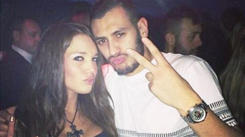 Trong năm 2013, Benzema còn bị người đẹp Manon tố rằng chân sút người Pháp có quan hệ tình cảm mật thiết với cô trước báo chí.