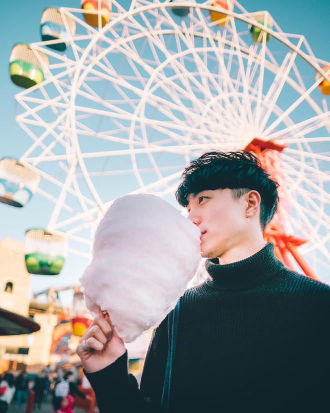 Nhưng cũng có những trường hợp ngoại lệ khi vẻ đẹp của chủ nhân hoàn hảo tới mức "chấp" luôn cả ảnh thẻ. Điển hình như nam tiếp viên hàng không Thái Lan có tên Bruce Sirikorn.