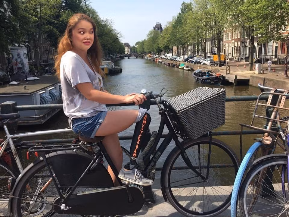 Dạo sông Thames bằng xe đạp, chuẩn bài du lịch ở Anh.