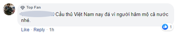 Ngay sau khi chia sẻ Chanathip về các tiền lương cầu thủ Việt Nam được truyền đi, làn sóng phẫn nộ của dân mạng tăng lên nhanh chóng. Họ cho rằng, đây là sự bao biện cho việc bóng đá Thái đang hụt hơi trước Việt Nam.