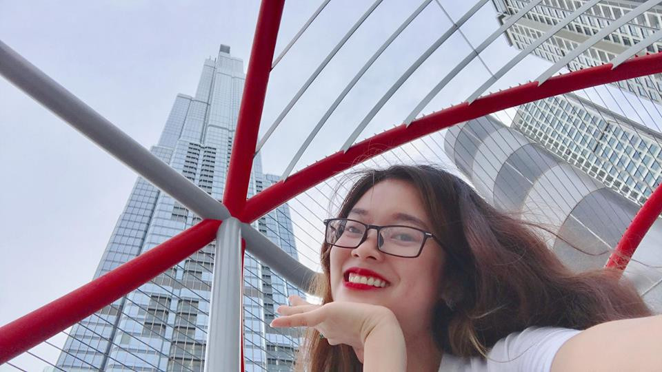 Với ý tưởng bó tre vươn mình lên bầu trời, The Landmark 81 được dân mạng gọi là biểu tượng cho sự lớn mạnh của thành phố trẻ Sài Gòn.