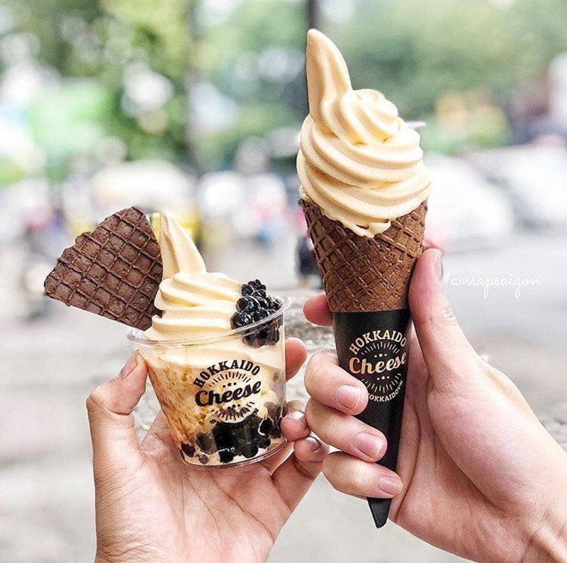 Về hương vị thì kem có vị thơm ngọt béo, đậm mùi caramen khiến nhiều người tấm tắc khen ngợi ngay từ khi mới thử lần đầu.