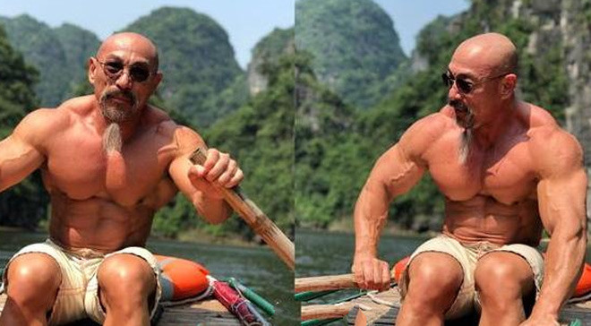 Tờ Sina (Trung Quốc) viết rằng "Quy lão" thể hình U60 Việt Nam có thể ngồi ghế nâng tạ lên tới 400 pound (180kg), tiếp đó với mức tạ nhẹ hơn 340 pound (154kg).