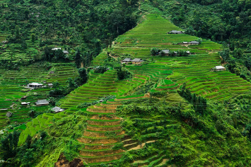 Chính những hình ảnh của Rehahn đã thúc giục nhiều du khách không chỉ ở Việt Nam mà còn cả nước ngoài tới khám phá những danh lam thắng cảnh của đất nước xinh đẹp này.