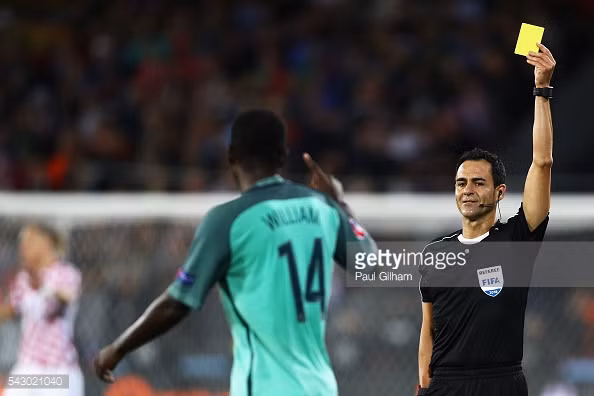 William Carvalho là trường hợp duy nhất của ĐT Bồ Đào Nha phải vắng mặt tại vòng bán kết Euro 2016. Lý do cầu thủ này vắng mặt là do đã nhận đủ số thẻ tại những vòng đấu ngoài.