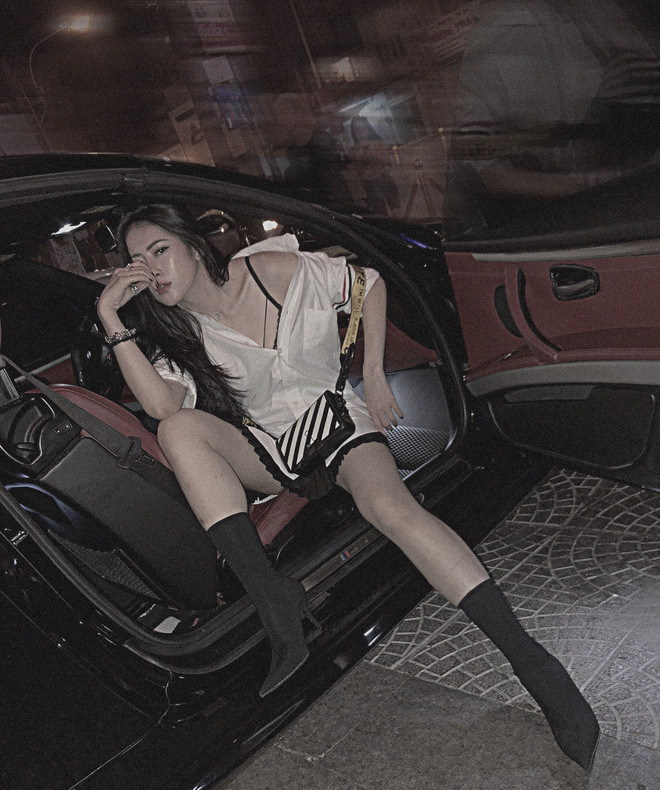 Chia sẻ về tin đồn Rich Kid của mình, Mai Sương cho hay: "Mình không dám nhận xưng danh Rich Kid đâu. Rick Kid là những bạn sinh ra trong gia đình có điều kiện, cuộc sống đáng mơ ước. Gia đình Sương ở Quảng Bình rất bình thường. Bố công tác tại ngân hàng và mẹ kinh doanh".