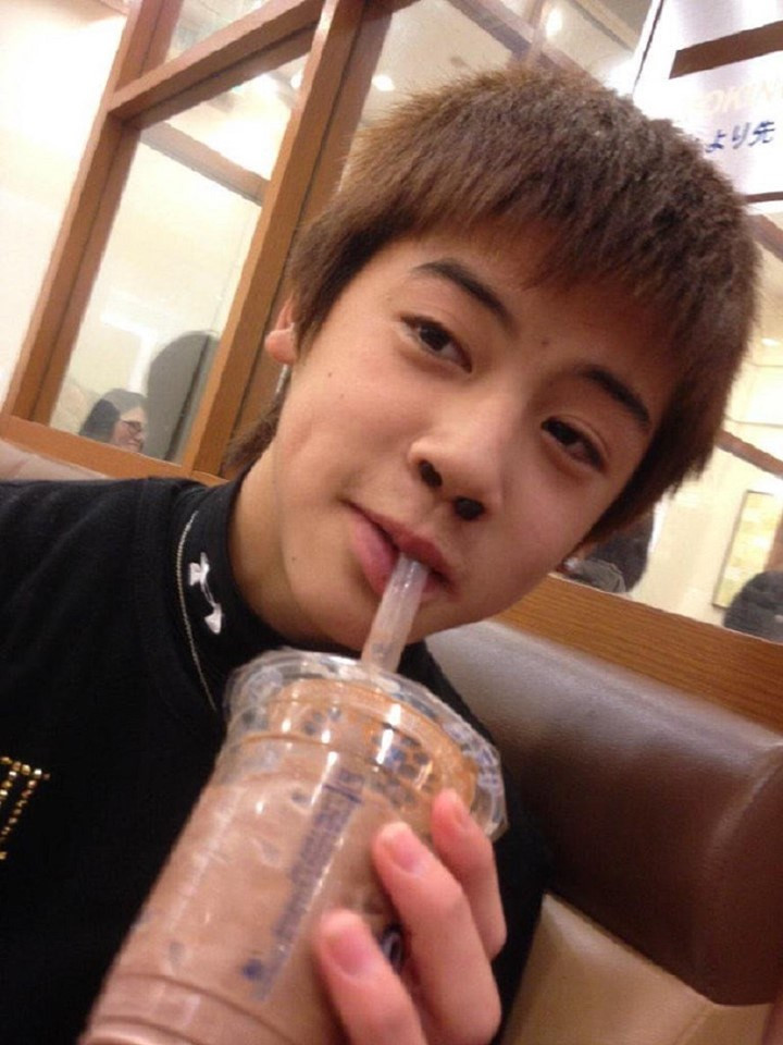 Việc nhét trân châu vào mũi không chỉ làm người chơi bất bình thường với chiếc mũi to mà còn mất thẩm mỹ và mất vệ sinh.