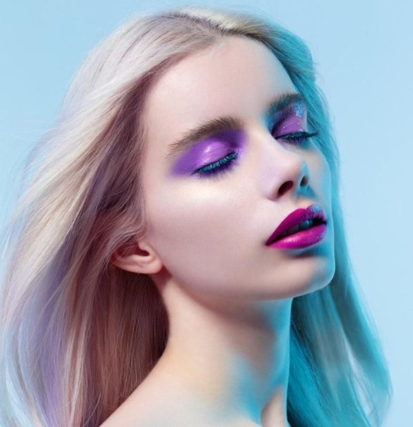 Ước mơ của Joanna là trở thành người mẫu chuyên nghiệp và gia nhập ngành giải trí và người ta đã ấn tượng với gương mặt và vòng eo con kiến của cô nàng.