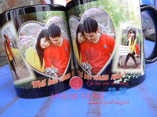 Công dụng tiếp theo của những bức ảnh đôi giữa bạn và nàng đó là hay in chúng lên những chiếc công. Cô gái của bạn chắc chắn sẽ rất hạnh phúc khi thường xuyên được nhìn ngắm ảnh chung của hai người và cảm nhận tình yêu của bạn qua các dòng chữ mỗi khi uống nước.