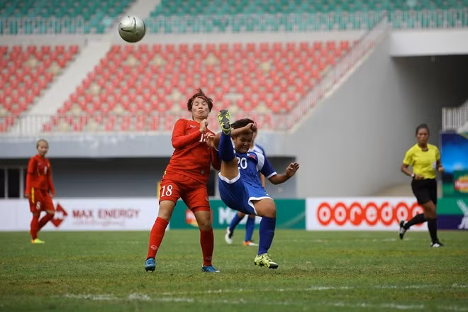 Ở trận đấu với Philippines, các cầu thủ ĐT Việt Nam đã thi đấu khá tập trung và có chiến thắng quan trọng 4-0 trước đối thủ này để chắc vé vào vòng bán kết. Ảnh: AFC.com