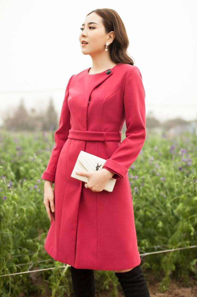 Trên trang cá nhân của Mai Ngọc, có thể thấy cô nàng rất chăm chia sẻ những hình ảnh tập luyện thể dục để có vóc dáng chuẩn.