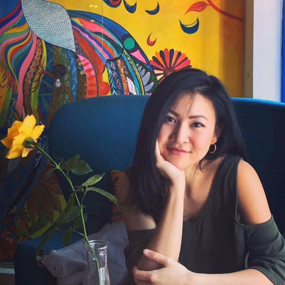 Vào vai Mai Hàn, phóng viên âm nhạc có “tâm hồn treo ngược cành cây”, Châu Sha từng được nhiều người yêu thích vì sự đáng yêu, nhí nhảnh. Bộ phim đã giúp cô được nhiều đạo diễn, nhà làm phim để mắt.