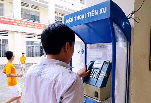 Trong bài chia sẻ của mình, cựu học sinh của trường THPT Nguyễn Khuyến có đại ý rằng đây là ngôi trường đặt nặng vấn đề thành tích và chỉ có học và học mới tồn tại được trong môi trường của trường nội trú liên cấp này.