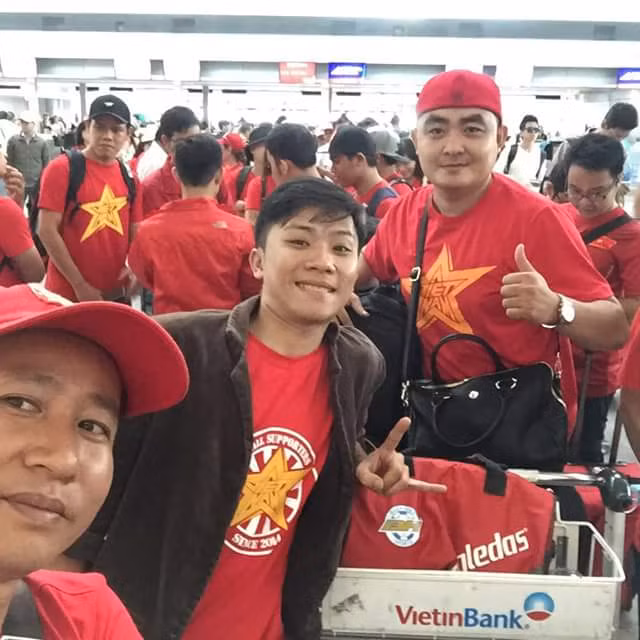 Tinh thần sẵn sàng tham chiến của các "viện binh" đặc biệt của HLV Hữu Thắng và các học trò.