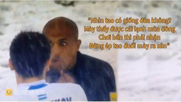 Không chỉ like hay thả tim, NHM Việt Nam còn để lại những bình luận trong những tấm ảnh, dòng trạng thái của trọng tài này. Những bình luận như "Thank you anh trọng tài", "Việt Nam điểm danh" hay hài hước như "Bao giờ sang Việt Nam mời anh trọng tài ăn bún bò" xuất hiện tràn ngập trên trang cá nhân của trọng tài Ahmed Al-Kaf.