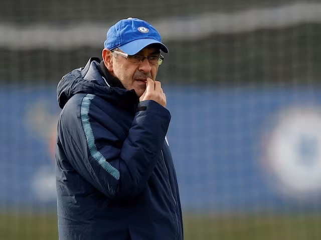 Maurizio Sarri đang hối thúc lãnh đạo Chelsea mau chóng đưa ra quyết định cuối cùng về tương lai của ông.