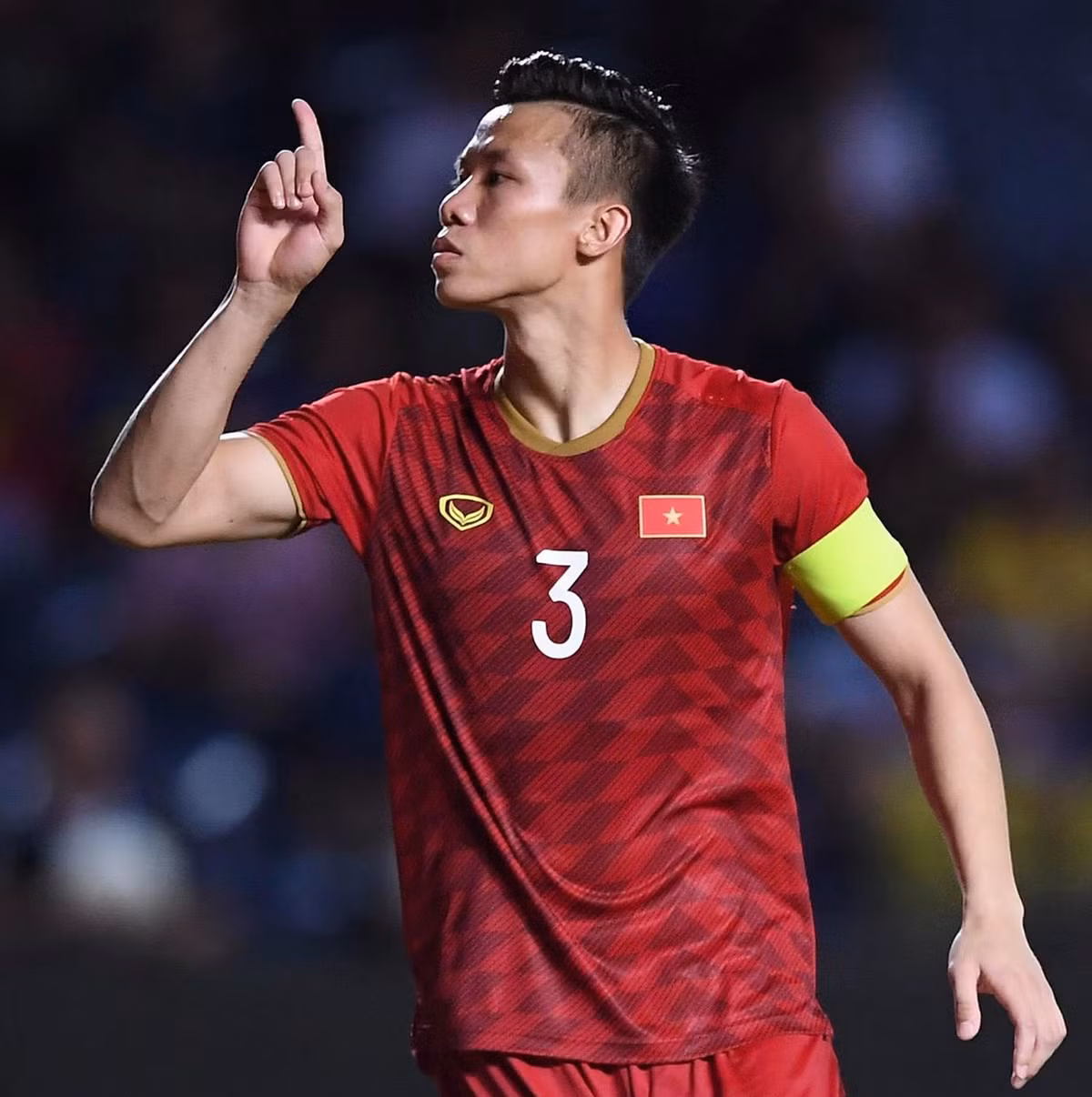 Hanh dong “la” cua doi truong DTQG Viet Nam khien CDM “day song“