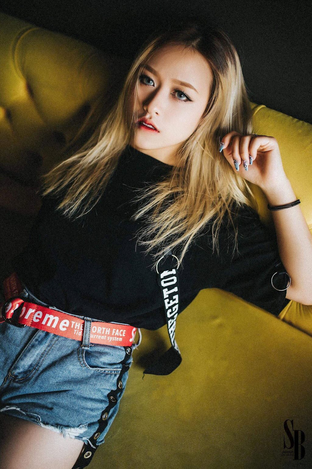 Chia sẻ về dự định của bản thân trong tương lai, hai cô nàng xinh đẹp cá tính cho hay: Trà muốn theo nghiệp nghệ thuật và vào Sài Gòn lập nghiệp còn Trâm muốn theo nghề giáo viên, trở thành cô giáo dạy nhạc.